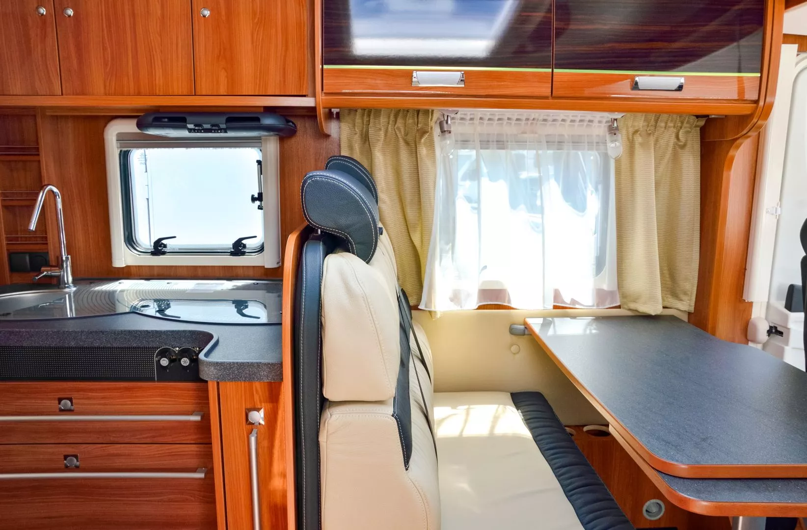 Motorhome Damp Testing | Hitchin, Stevenage, Bedford, Luton, Milton Keynes, Hertfordshire